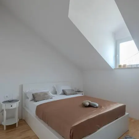 Apartamento Skyline Serenity *
